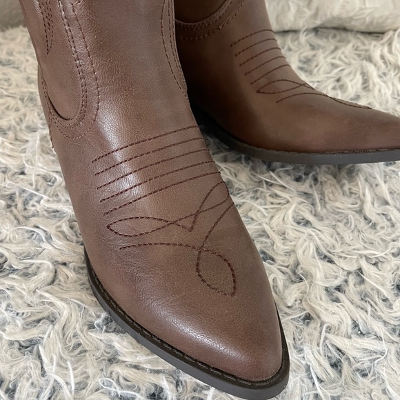 Womens SODA Mid-calf Western Boots - Picture 5 of 9